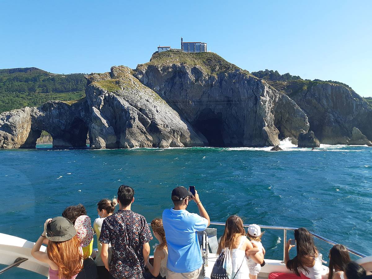 Turismoa, onuragarria edo buruhaustea?