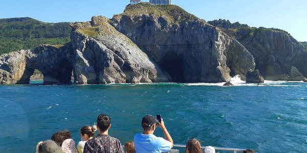 Turismoa, onuragarria edo buruhaustea?