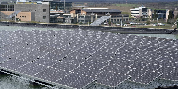 Energia berriztagarriek ikatza gainditu dute argindarra sortzeko iturri gisa