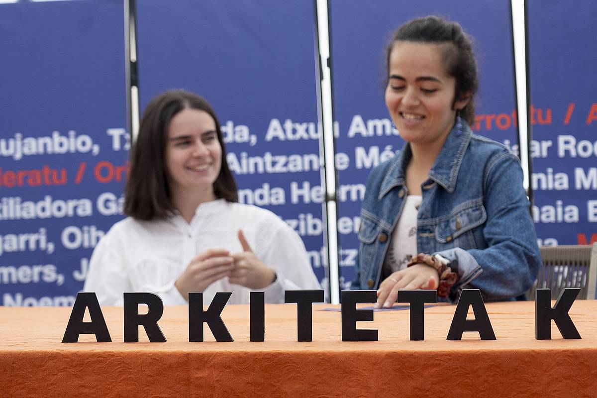 ArkiTetak: arkitektura andreen begiekin