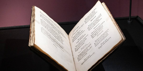 Artxibo kolonialak: kontrapasaren tenorea?