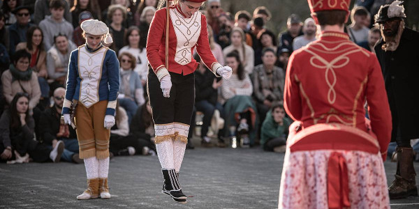 Maskaradak abian, euskara ardatz