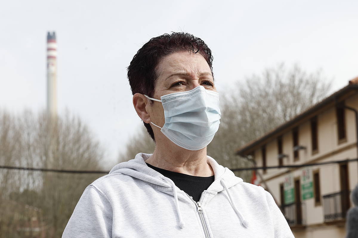 Petronorreko bentzeno ihesak babestera behartu ditu Muskizko herritarrak