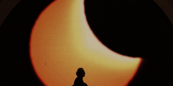 Gorde eguna: abuztuaren 12ko eguzki eklipsean, bat-batean gaua etorriko da!