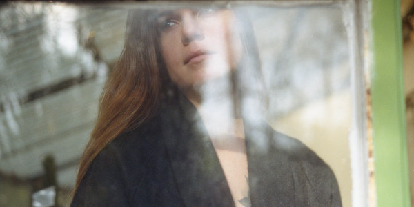 «Ematen du gaztetan izan behar duzula arrakasta musikan, eta horrek ez dauka zentzurik»