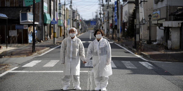 Dozenaka urte igaroko dira Fukushimako hondamendi nuklearraren kalteak konpontzerako