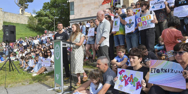 Nafarroako ikastolen ustez, euskararen kontrako erasoa da itunpeko gelak gutxitzea