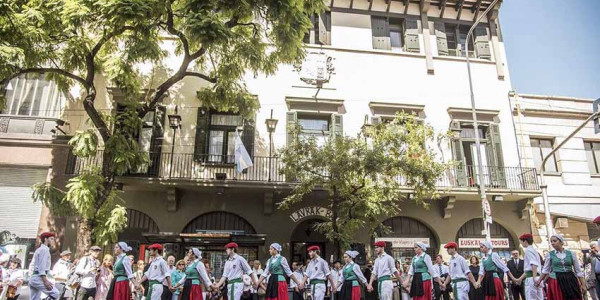 Orotara 202 euskal etxe ari dira munduan zehar euskara eta euskal kultura zabaltzen