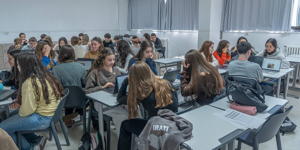 Erreportajegintzari emanak, Zarauzko istorioetan barrena