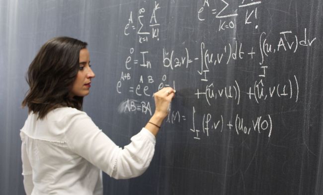 Judit Muñoz: «Matematikak bizi garen mundua azaltzen du: hizkuntza unibertsala da»