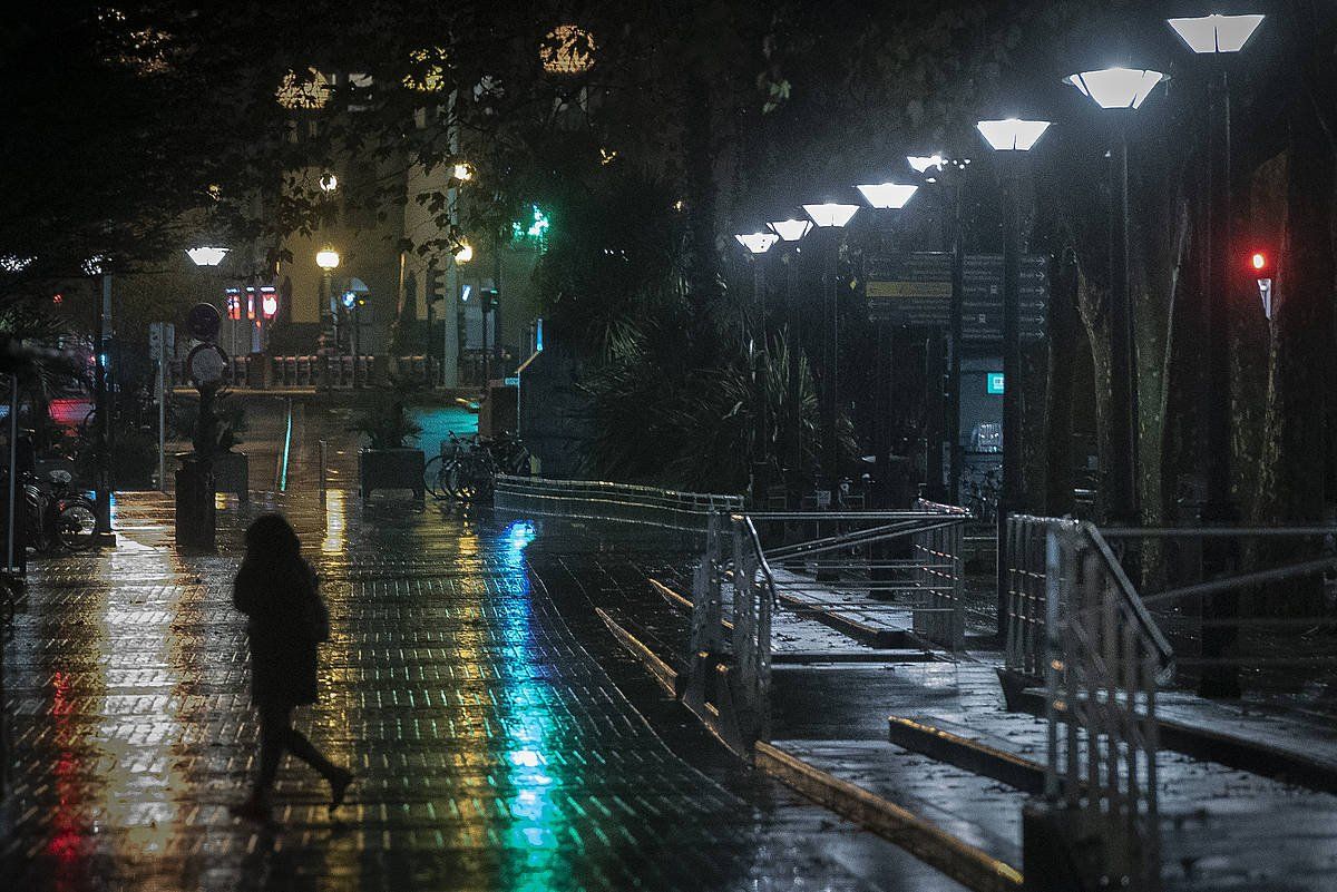 Donostiako Bulebarra hutsik, iazko urrian. GORKA RUBIO / FOKU