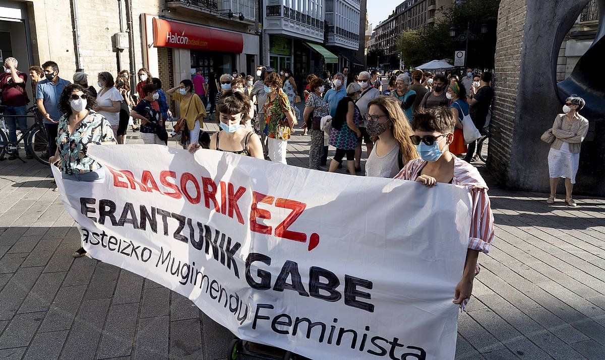 Indarkeia matxistaren aurkako protesta bat, Murchanten. RAUL BOGAJO / FOKU