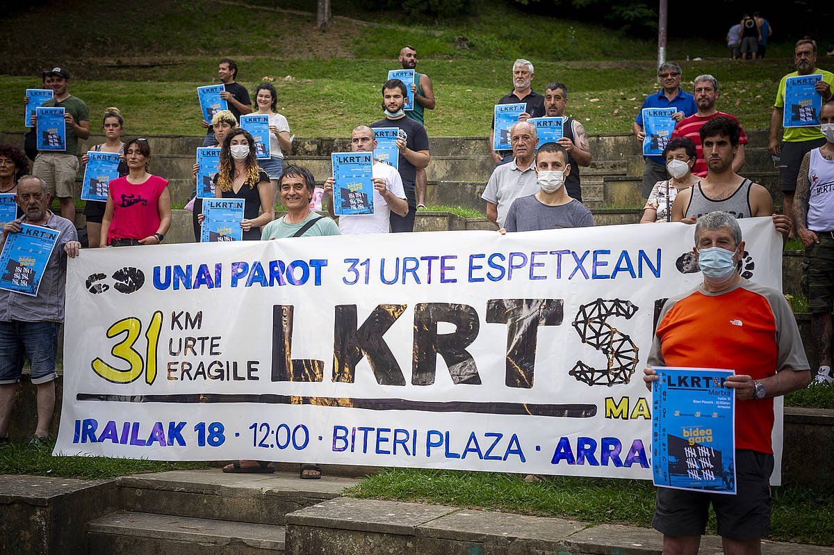 Larunbateko mobilizazioa iragartzeko joan den uztailean egindako agerraldia, Arrasaten. JAIZKI FONTANEDA / FOKU