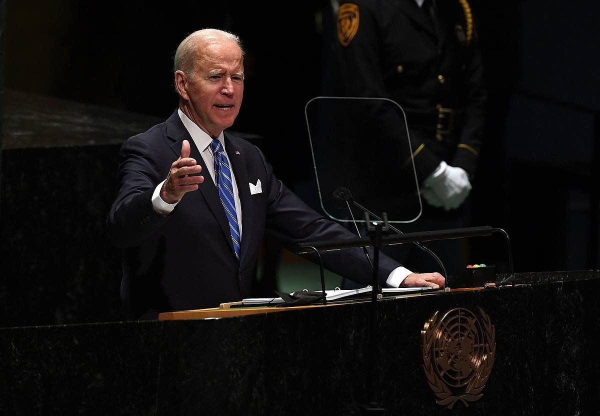 Joe Biden AEBetako presidentea, Nazio Batuen Erakundearen Batzar Orokorrean. TIMOTHY A. CLARY / EFE