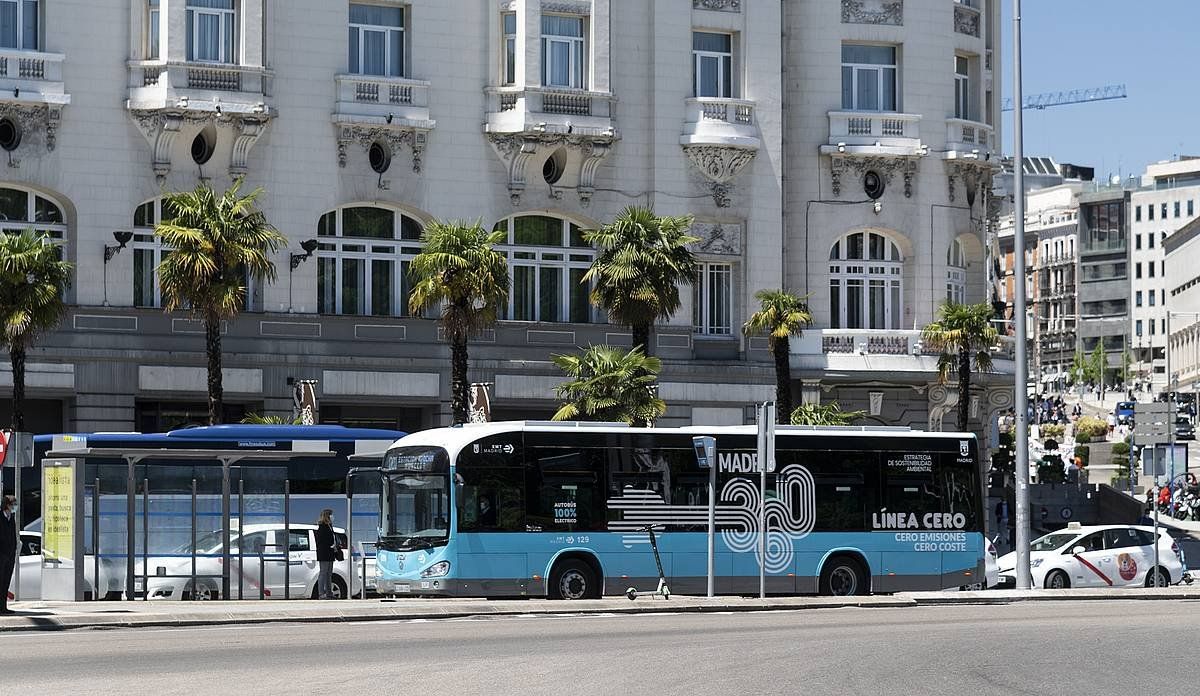 Irizarren autobus elektriko bat, Madrilen. BERRIA