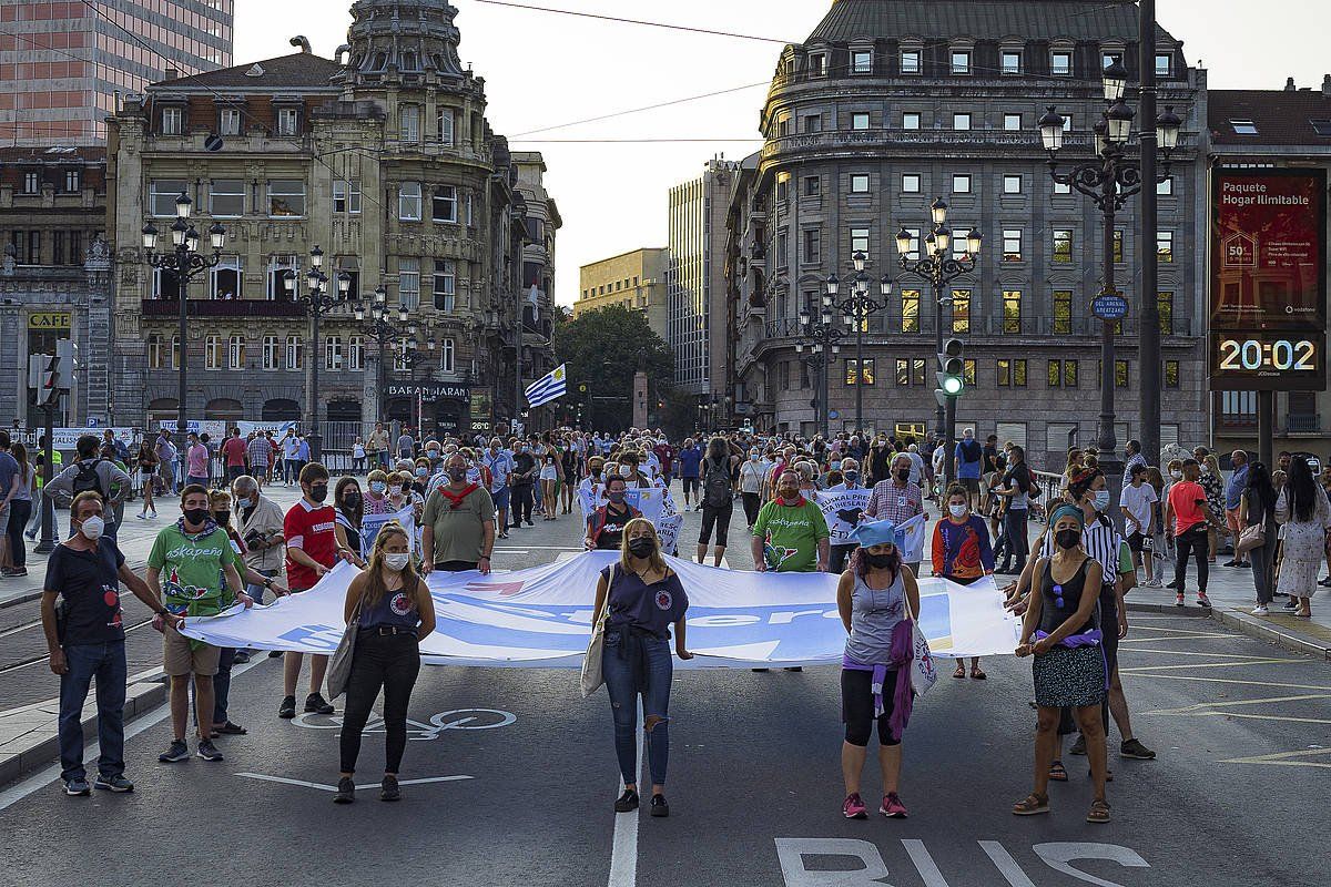 Sarek deituta abuztuan Bibon egindako protesta bat. ARITZ LOIOLA / FOKU