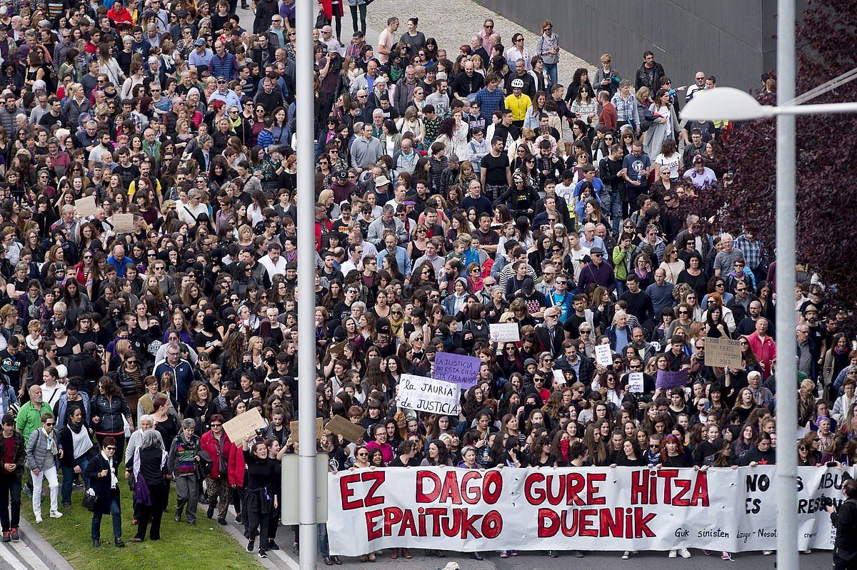 Sanferminetako talde bortxaketa saltzeko protesta, 2018an, Iruñean. IñIGO URIZ, FOKU