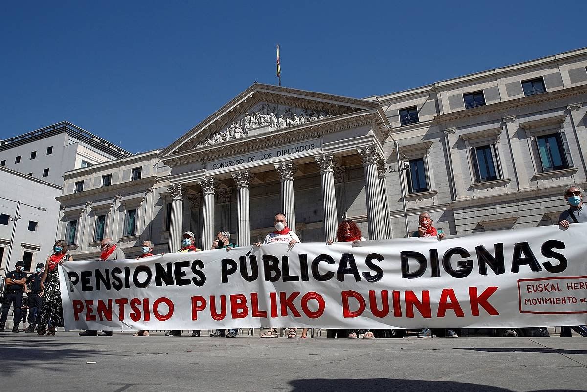EUskal pentsiodunen manifestazio bat, Madrilen. JUAN CARLOS HIDALGO / EFE