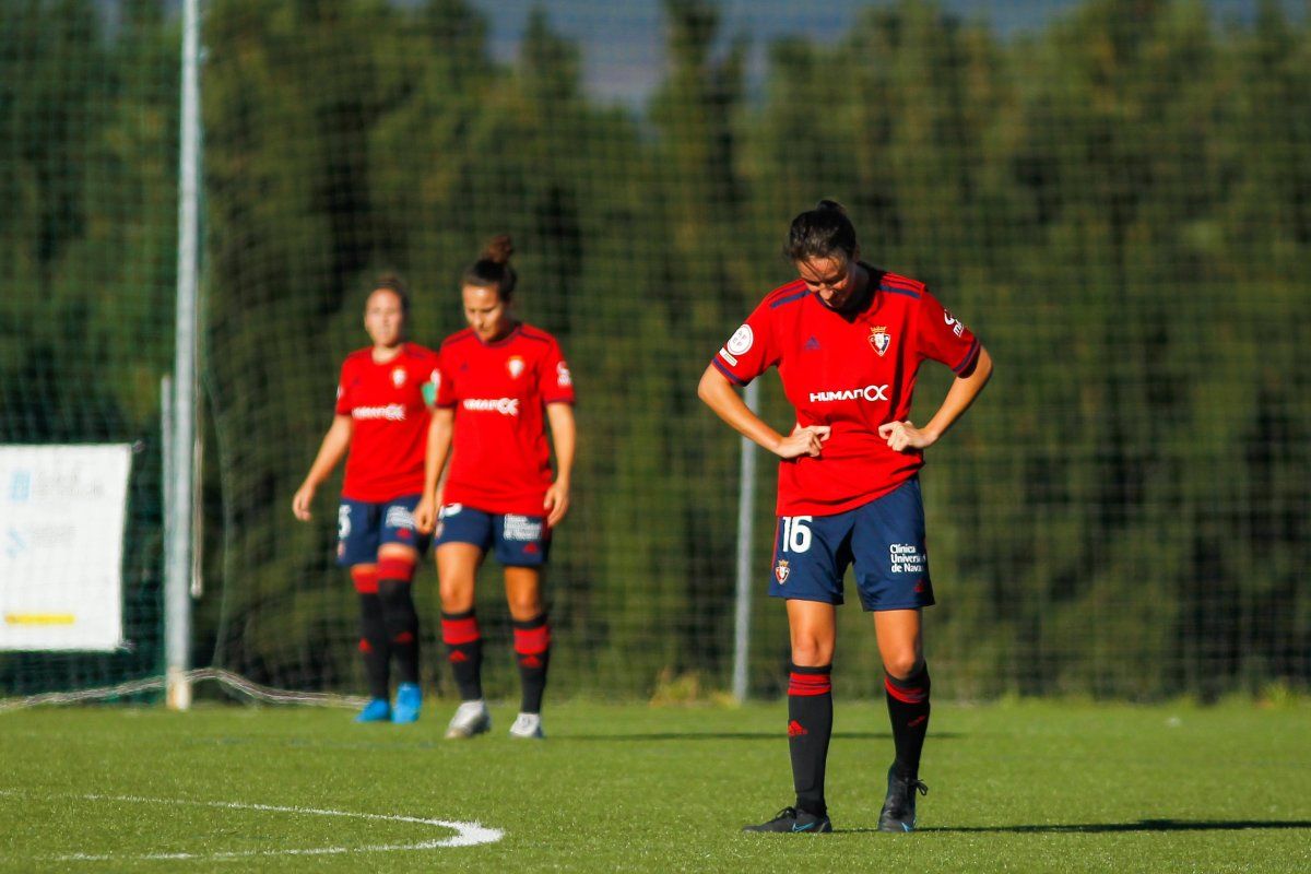 Osasunako jokalariak, aurreko neurketa batean. OSASUNA