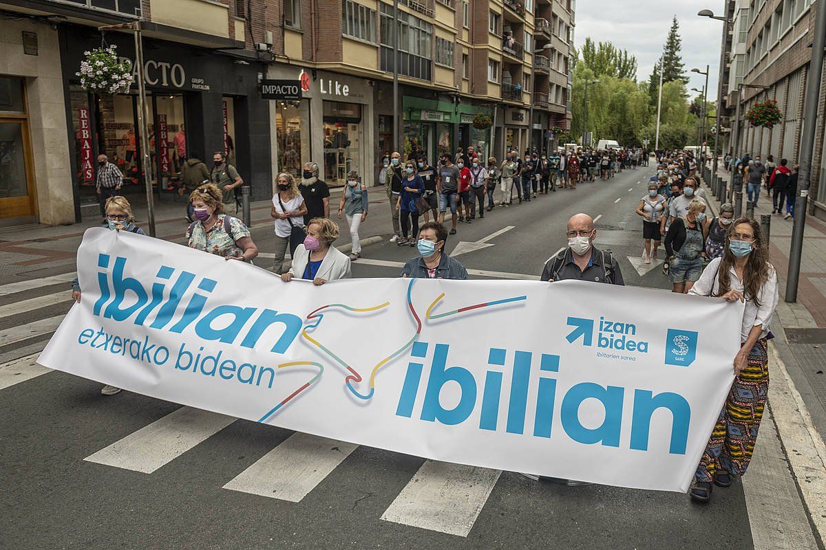 Euskal presoen eskubideen aldeko manifestazio bat, abuztuan, Gasteizen. JAIZKI FONTANEDA / FOKU