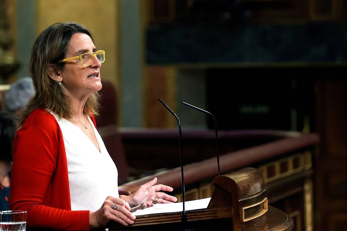 Espainiako Tratsizio Ekologikorako ministro Ribera, gaur, Kongresuan. ZIPI / EFE