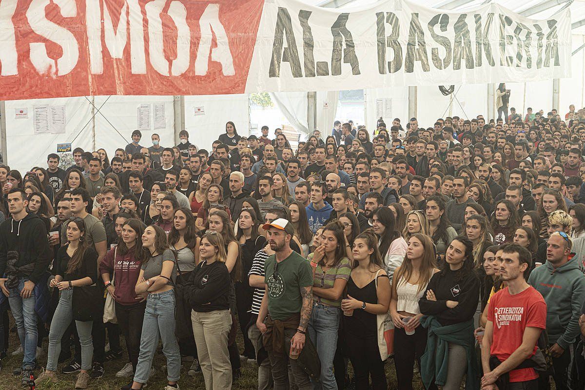 Euskal Herriko Gazte Sozialisten Topaguneko une bat, joan den astean, Altsasun (Nafarroa). JAGOBA MANTEROLA / FOKU