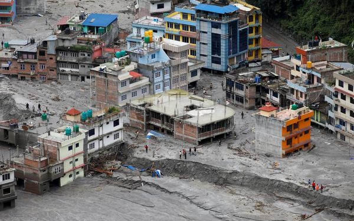 Nepalen euriteek kaltetutako eremu bat. BERRIA