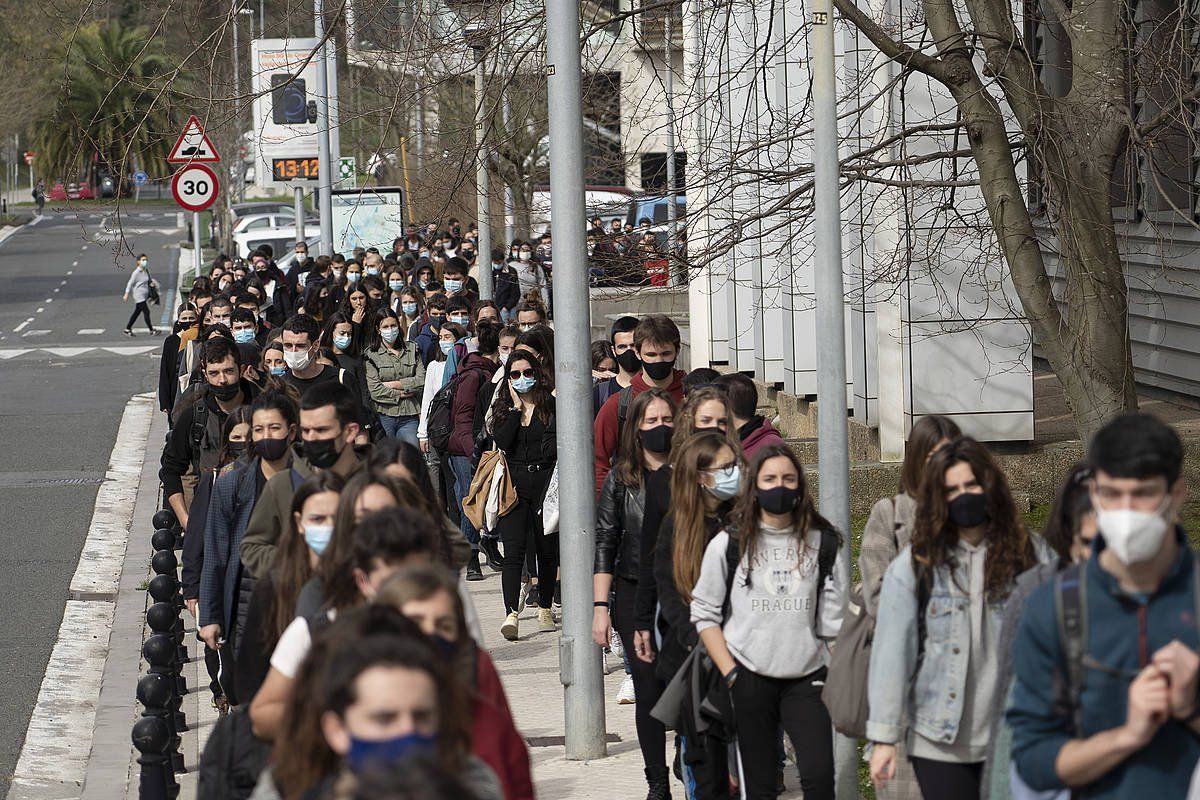 Ibaetako Campusean duela hilabete batzuk egindako manifestazioa. GORKA RUBIO/FOKU