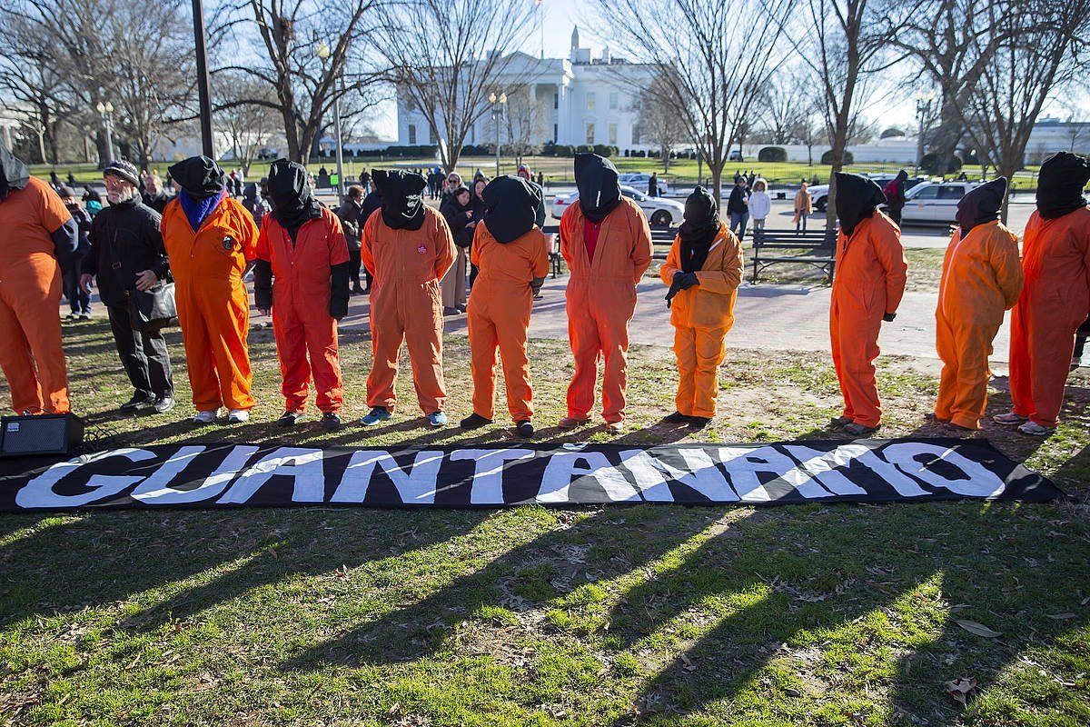 Guantanamoko atxilotze gunearen aurkako protesta bat, Washingtonen. ERIK S. LESSER / EFE