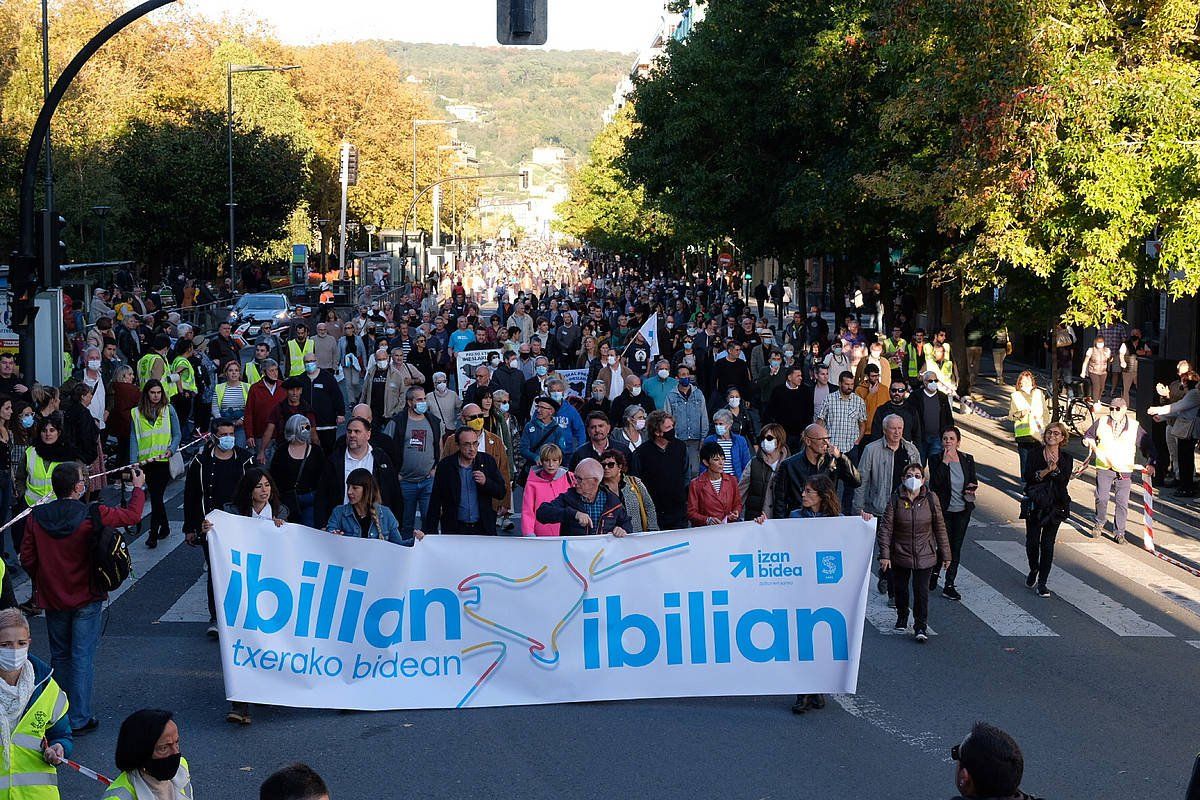 Manifestazioaren burua, gaur arratsaldean. JON URBE / FOKU