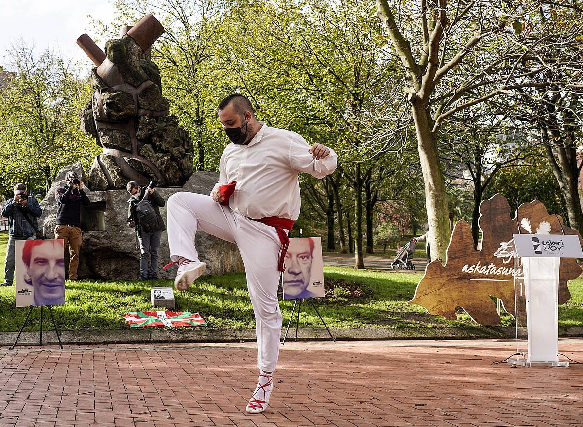 Brouarden eta Muguruzaren oroimen ekitaldia, iaz, Bilbon. MARISOL RAMIREZ / FOKU