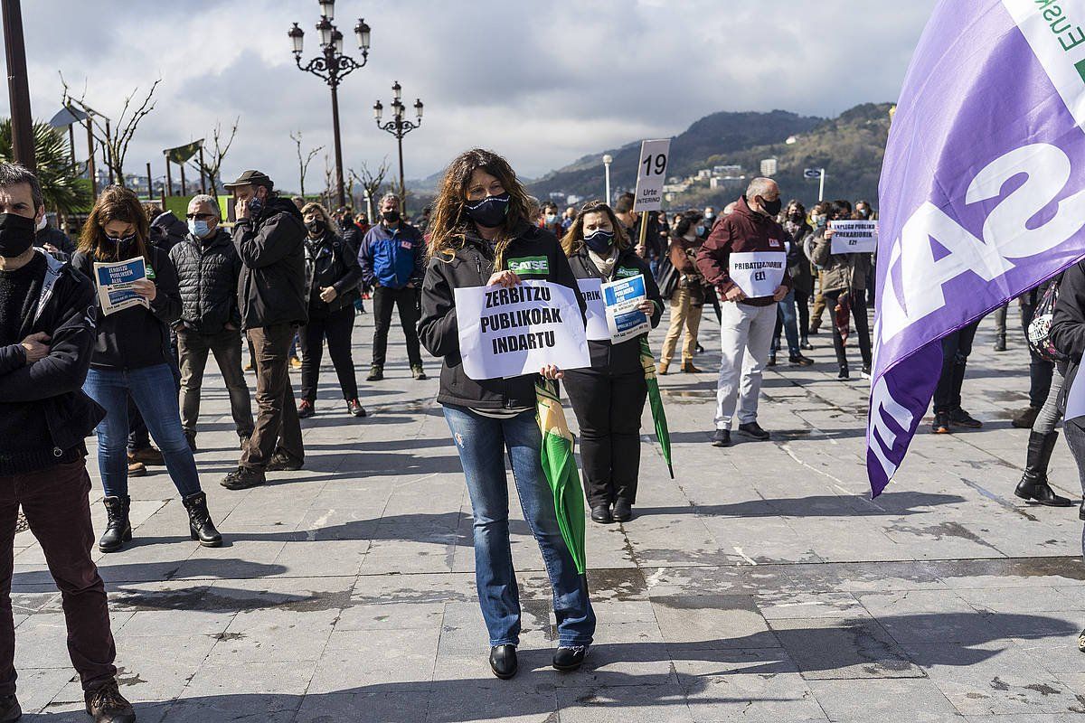 Langile publikoen protesta bat, Donostian, enplegua egonkortzeko. GORKA RUBIO7 FOKU