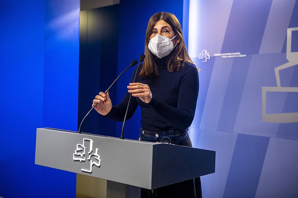 Miren Gorrotxategi, goizeko agerraldian. JAIZKI FONTANEDA / FOKU