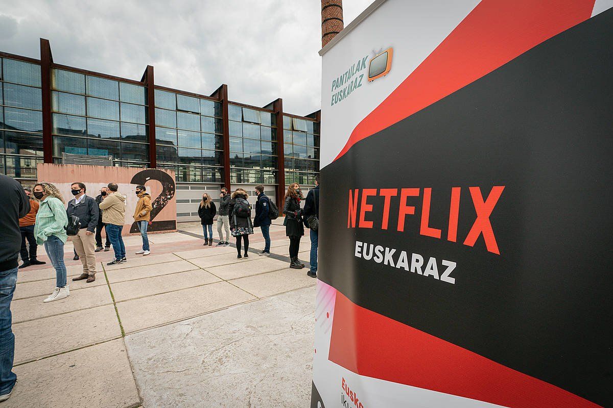 Netflix Euskaraz ekimenaren agerraldi bat, apirileran, Durangon. ENDIKA PORTILLO, FOKU