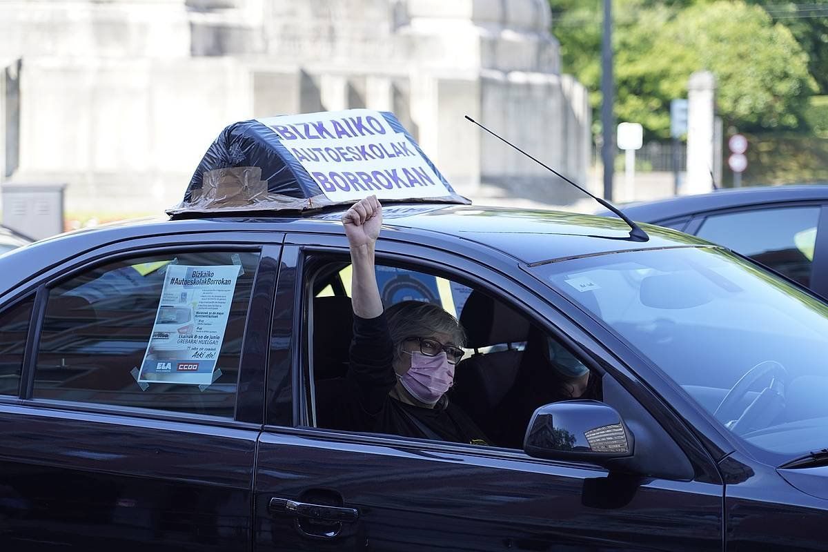 Bizkaiko autoeskoletako langileen protesta bat. ARITZ LOIOLA (FOKU)