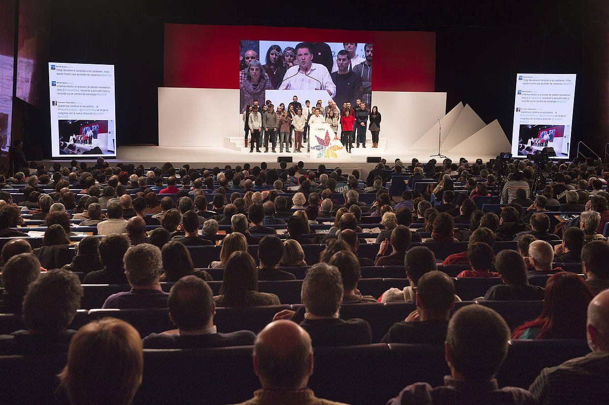 2017an egin zuten Sorturen aitzineko kongresua. Irudian, kongresuaren akaberako ekitaldia, Bilbon. MONIKA DEL VALLE / FOKU