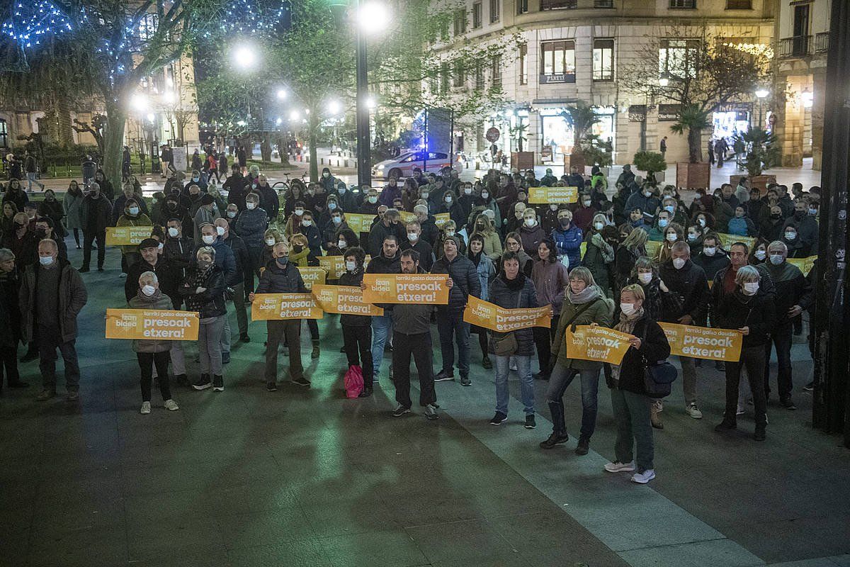 Gabonetan presoen alde egindako mobilizazioa, Donostian. FOKU