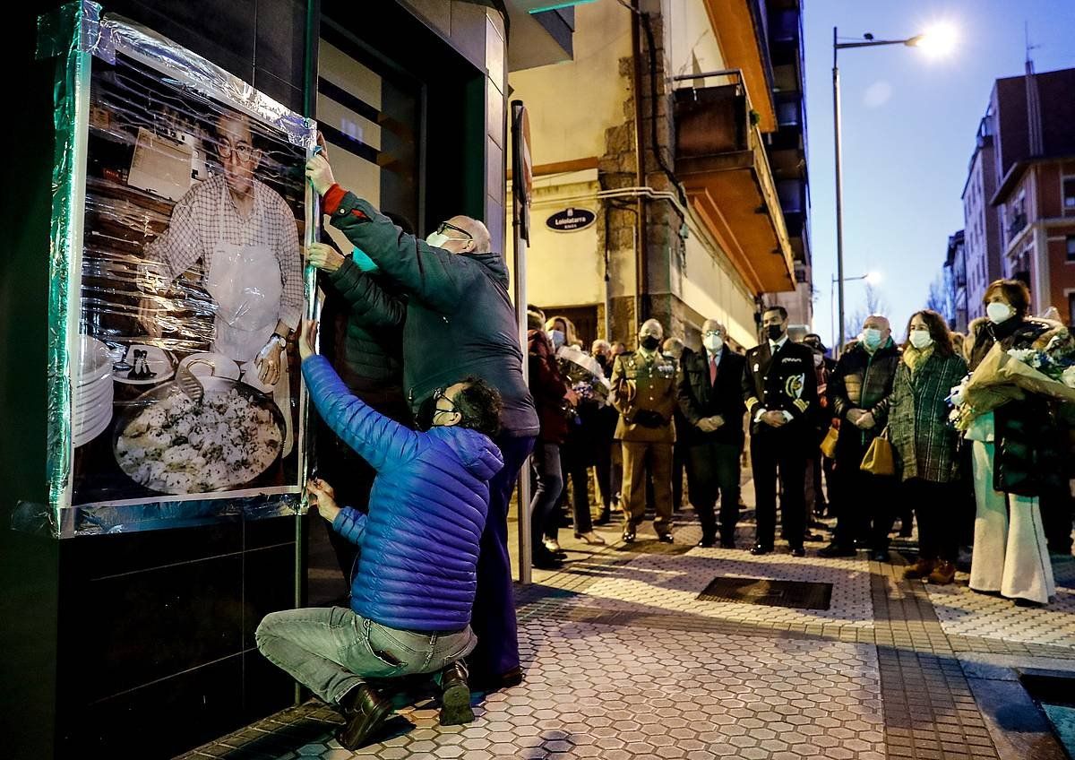 Omenaldia, gaur goizean, Donostian. JUAN HERRERO / EFE