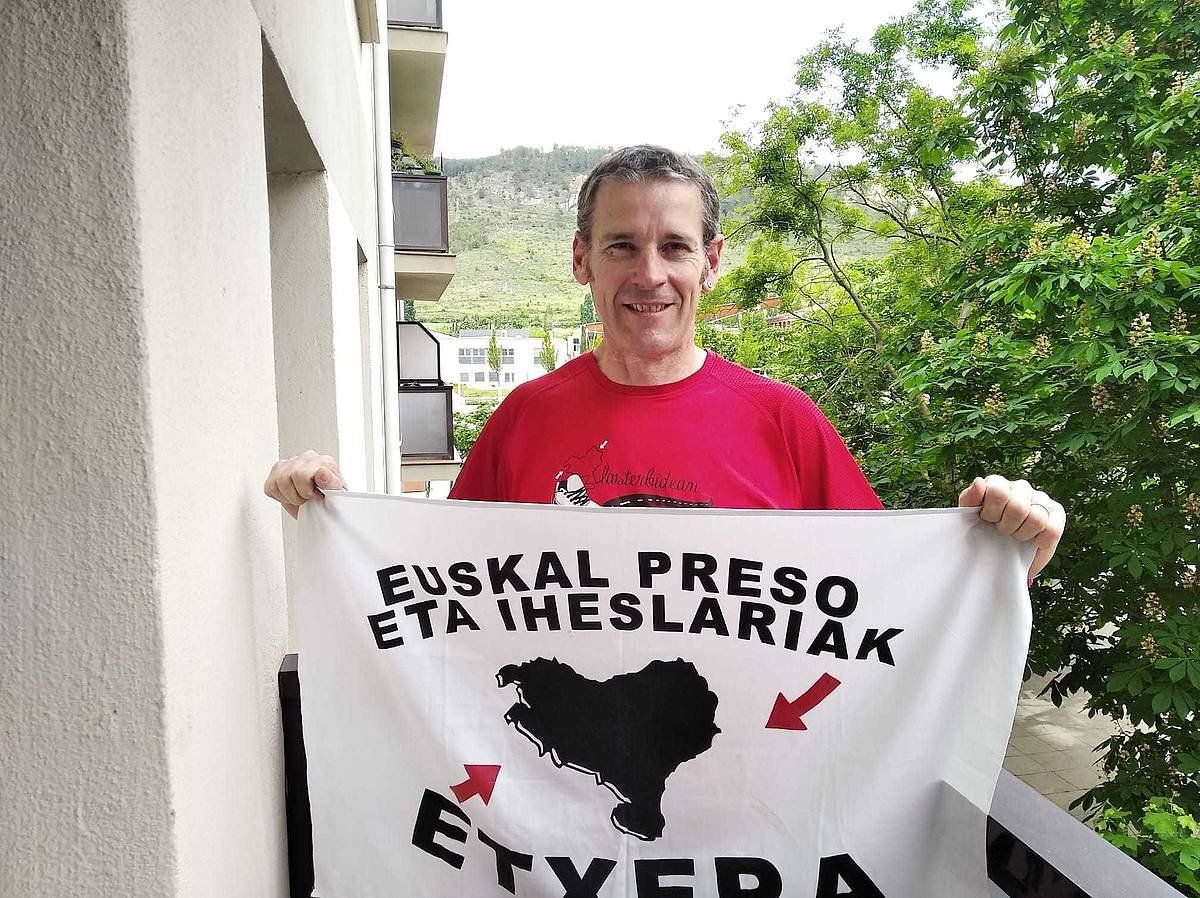 Gorka Fraile euskal presoa, 2020ko maiatzean, baldintzpean aske utzi eta gero. BERRIA