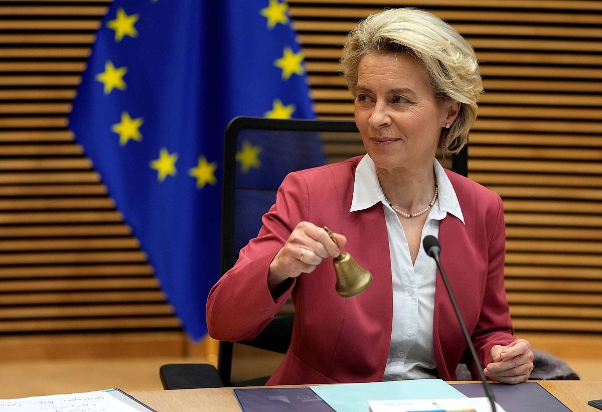 Ursula von der Leyen Europako Batzordeko presidentea, gaur, Bruselan. VIRGINIA MAYO / EFE