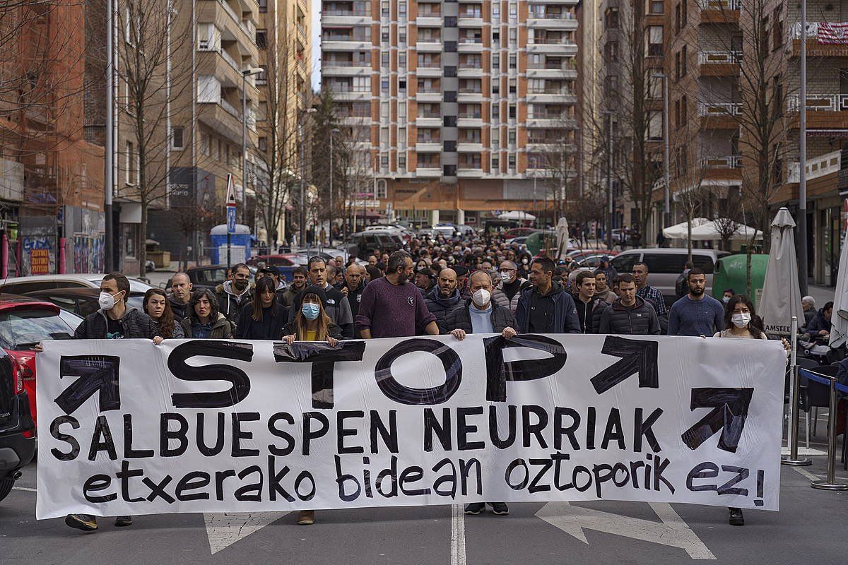 Jon Cresporen gradu aldaketaren aurkako protesta, larunbatean, Galdakaon. ARITZ LOIOLA / FOKU