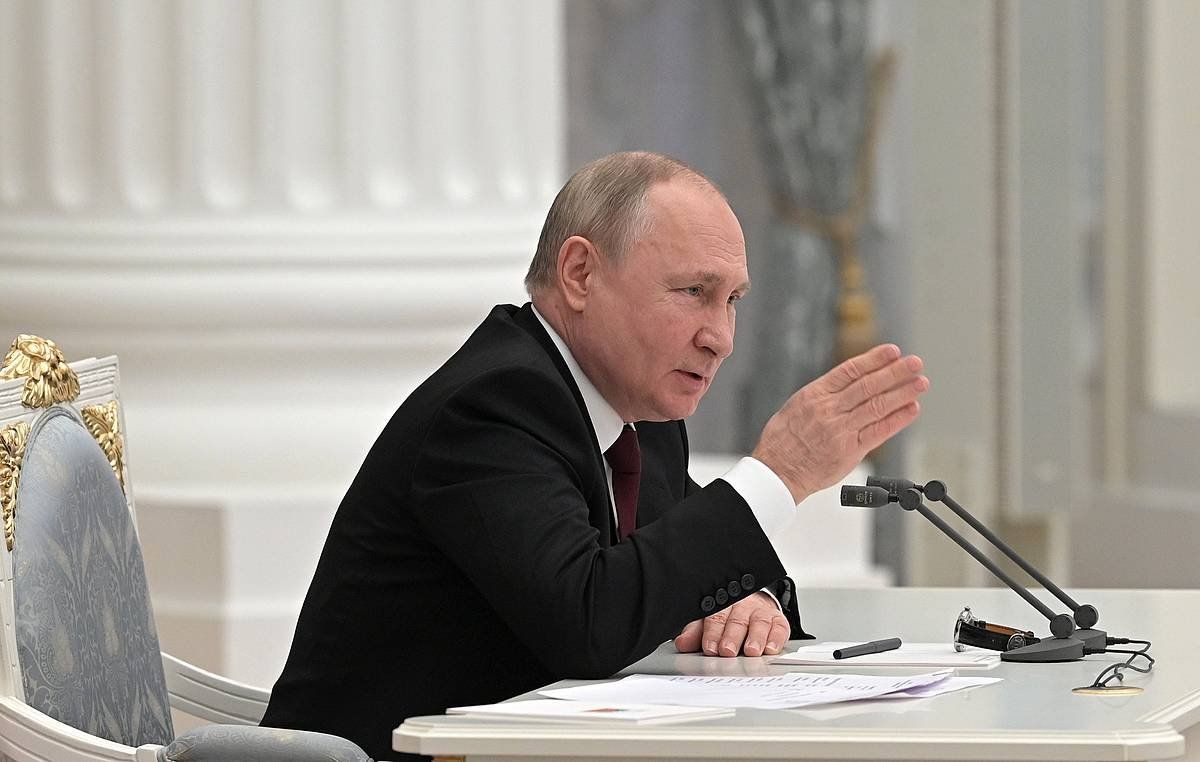 Vladimir Putin Errusiako presidentea, gaur, Segurtasun Kontseiluko ezohiko batzarrean. ALEXEI NIKOLSKY / KREMLIN POOL