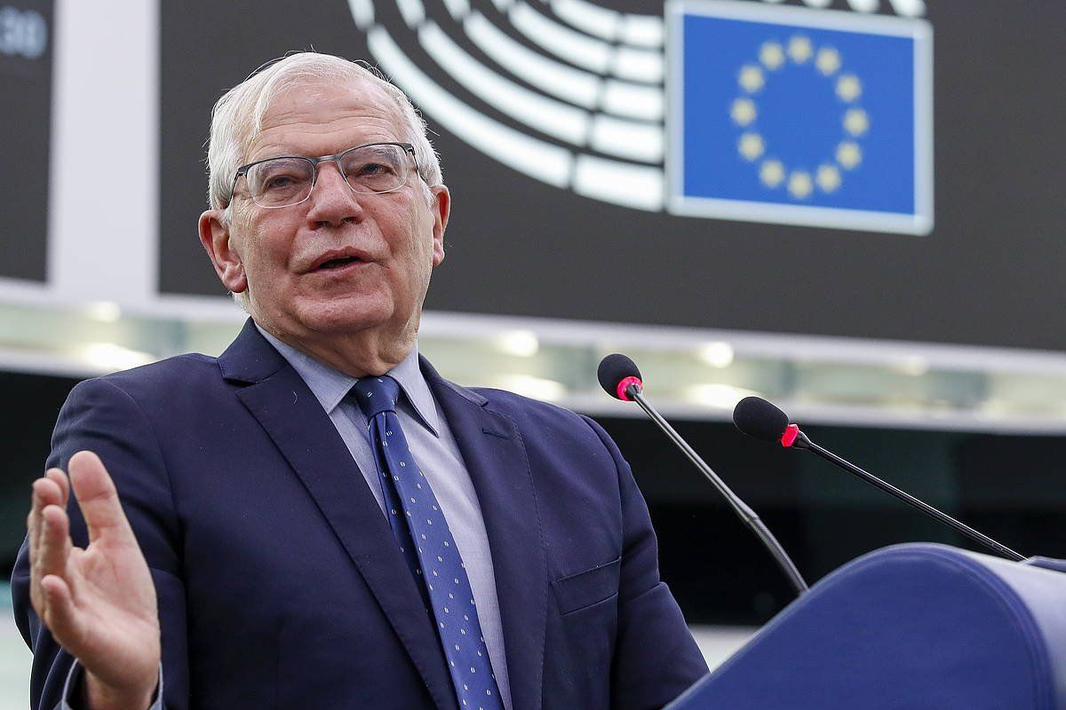 Josep Borrell, gaur, Estrasburgoko (Frantzia) parlamentuan. JULIEN WARNAND / EFE