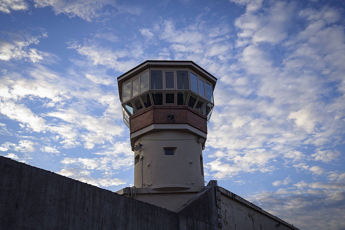 Basauriko espetxea, urrian, Jaurlaritzak eskumena jaso zuen egunean. ARITZ LOIOLA / FOKU