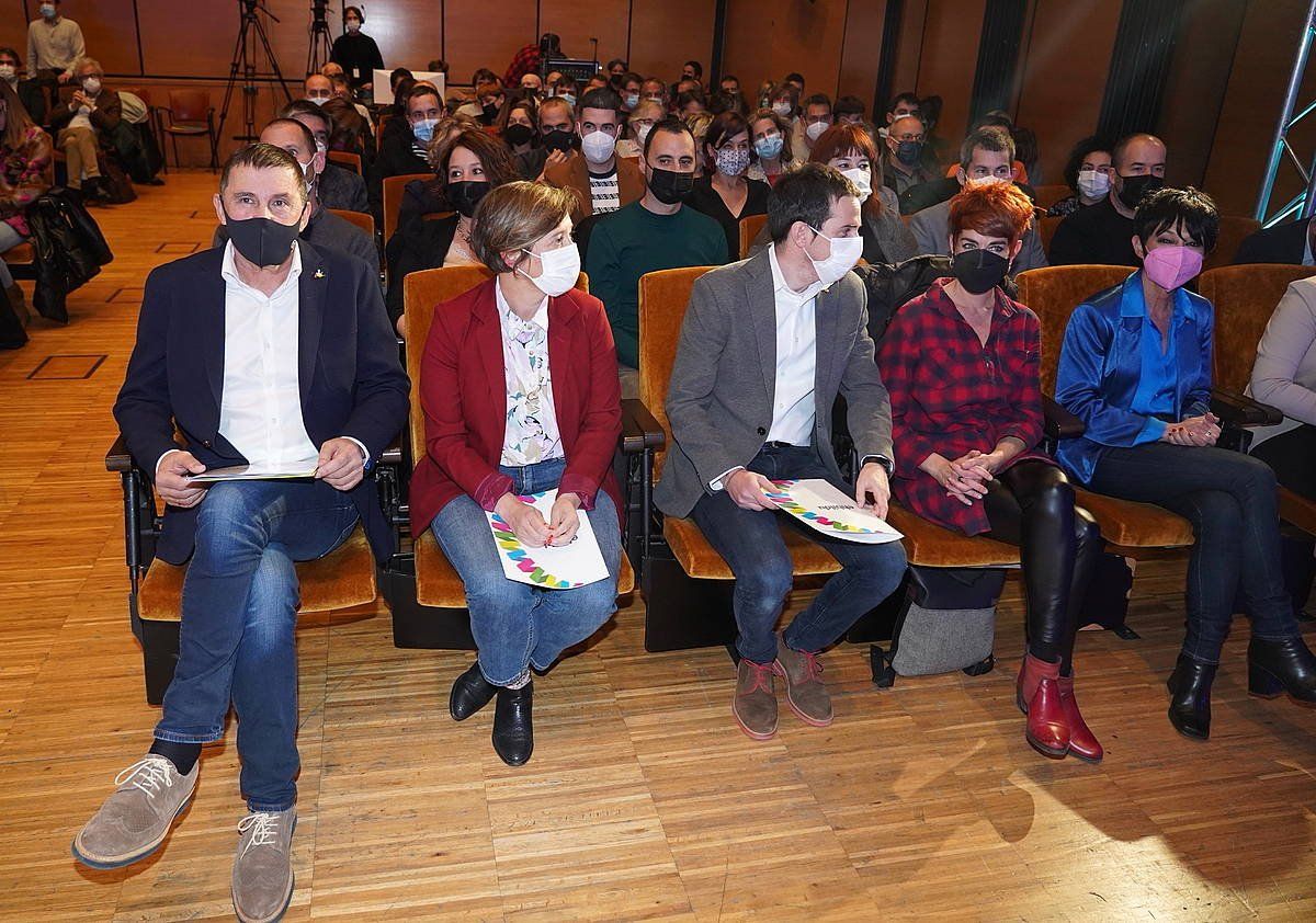 Arnaldo Otegi, Aizpea Otaegi eta Pello Otxandiano. MONIKA DEL VALLE / FOKU