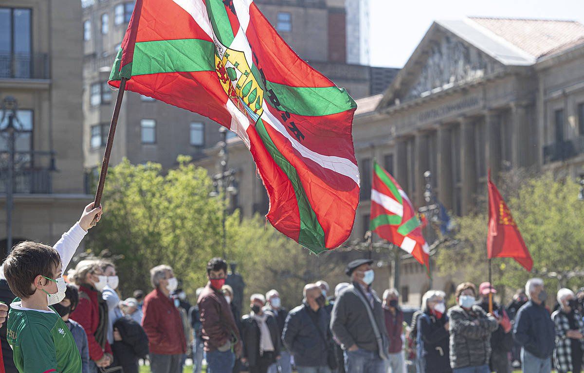 Euskal Herria Batera ekimenak deituta, iaz Iruñean egin zen Aberri Eguneko ekitaldia. JAGOBA MANTEROLA, FOKU