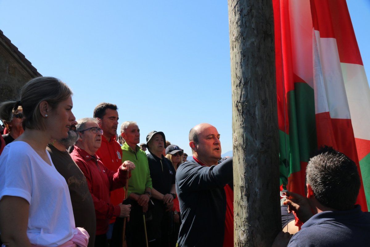 EAJk gaur Bizkargi mendian egin duen ekitaldiaren irudi bat. EAJ