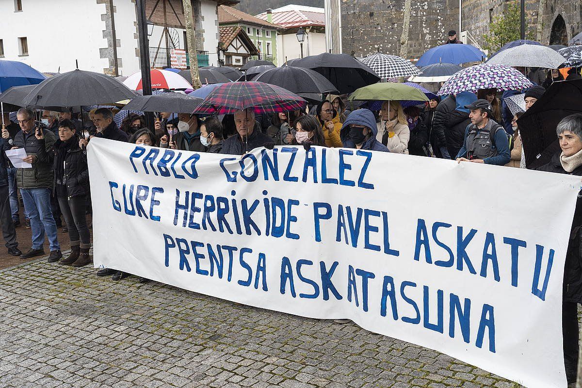 Pablo Gonzalezi babesa adierazteko protesta Nabarnizen, joan den martxoan. MONIKA DEL VALLE, FOKU