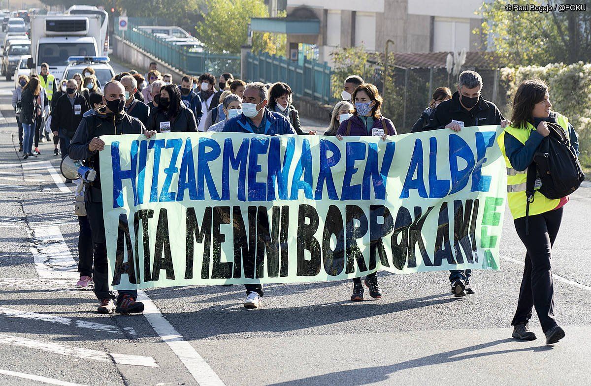 Joan den urtean Aita Mennin zentroko langileek egindako protesta. RAUL BOGAJO / FOKU