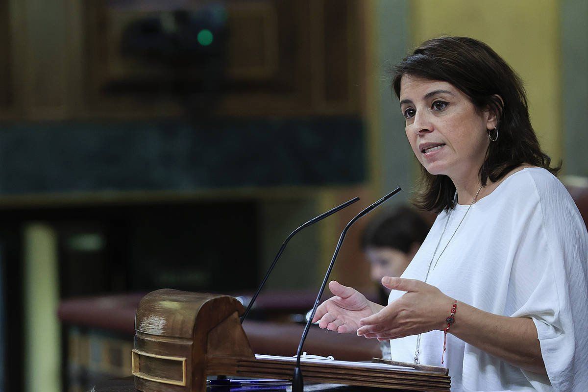 Adriana Lastra, PSOEren legea kongresuan aurkezten, gaur. EFE